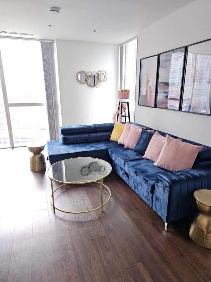 2 Bed Luxurious Apartments Canary Wharf London Exterior foto