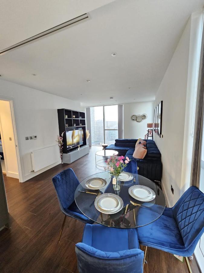 2 Bed Luxurious Apartments Canary Wharf London Exterior foto